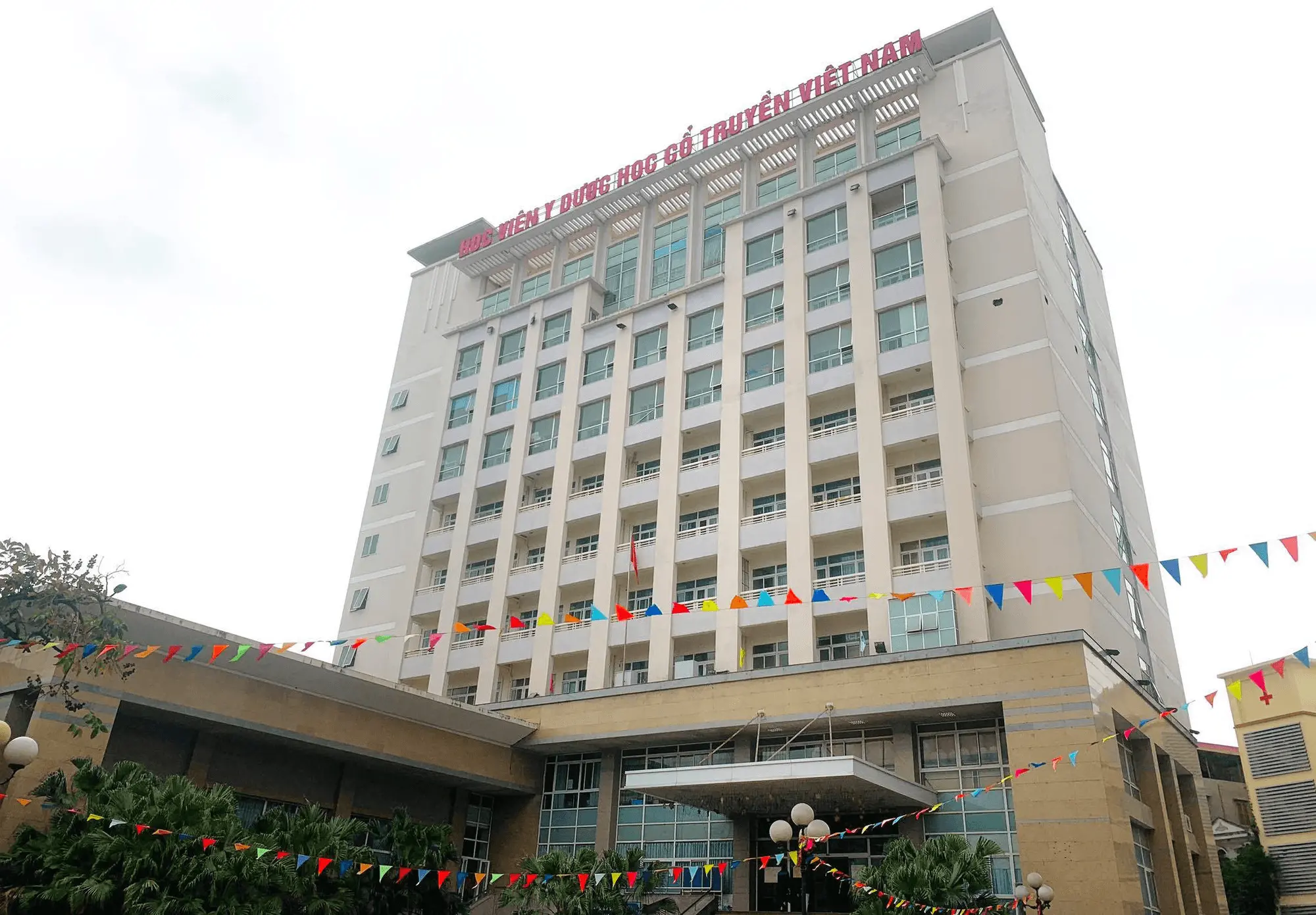 Hệ thống kiểm soát ra vào T-Access tại Học viện Y Dược học Cổ truyền